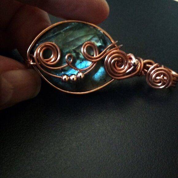 Mesmerizing Labradorite Pendant - Copper Wire Wrap! Handmade + One-of-a-kind! - Picture 8 of 13